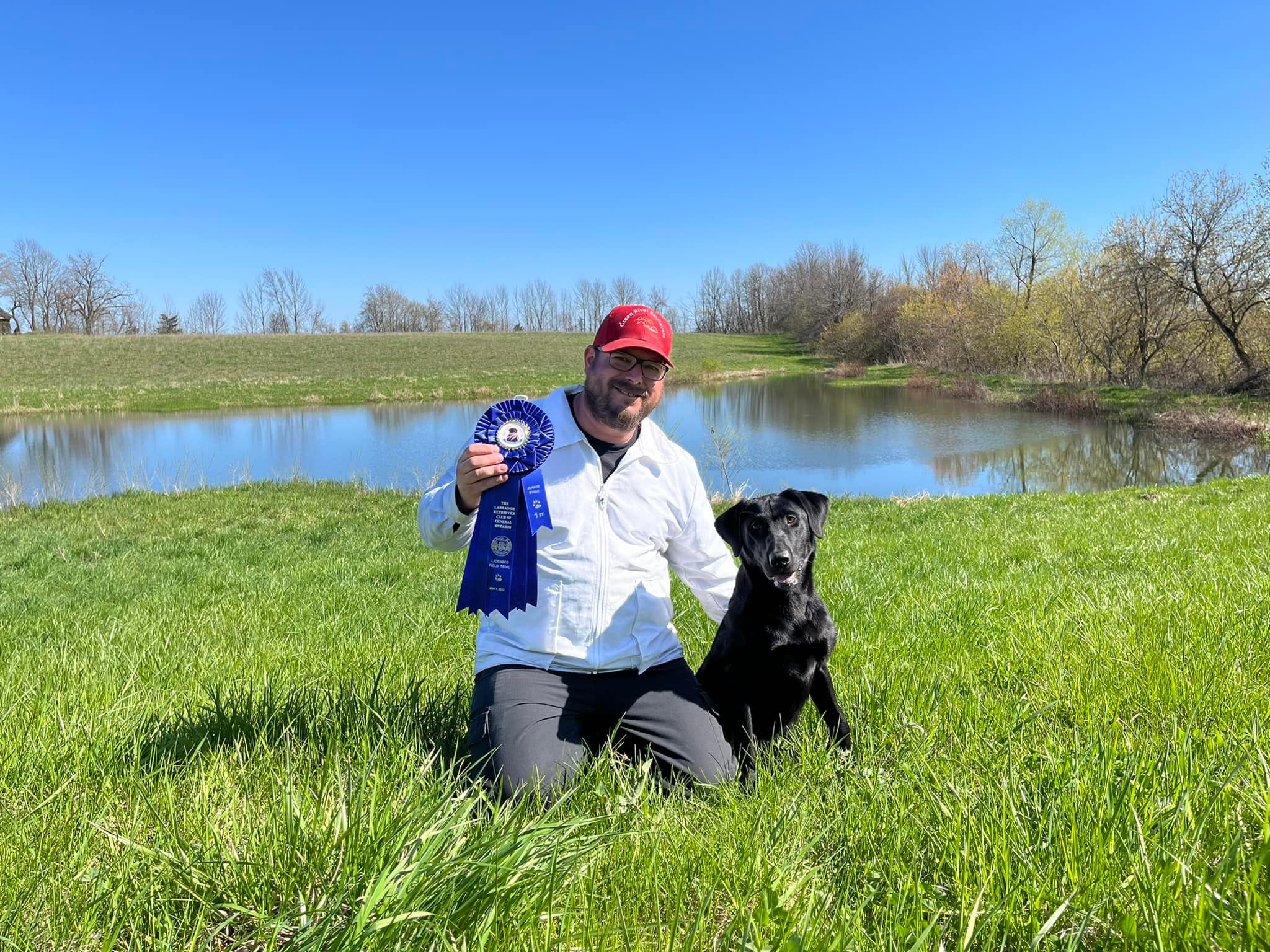 Razor's A Thin Blue Smoke @duChenal | Black Labrador Retriver