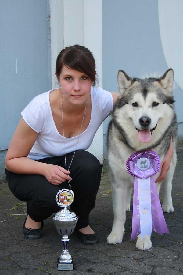 Issues of Yukon Pocahontas | Alaskan Malamute 
